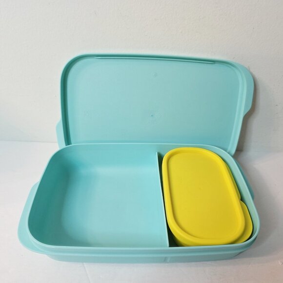 Tupperware Slim Lunch Divided Set-inner lunch 2 Containers - Picture 2 of 5
